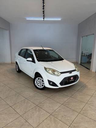 FORD FIESTA 1.6 ROCAM SE PLUS SEDAN 8V FLEX 4P MANUAL FORD FIESTA 1.6 ROCAM SE PLUS SEDAN 8V FLEX 4P MANUAL